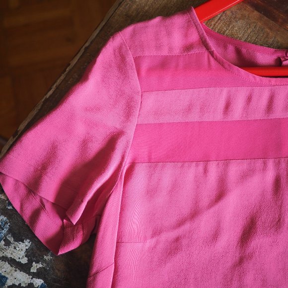 Marks & Spenser Short-Sleeve Blouse - Picture 3 of 6